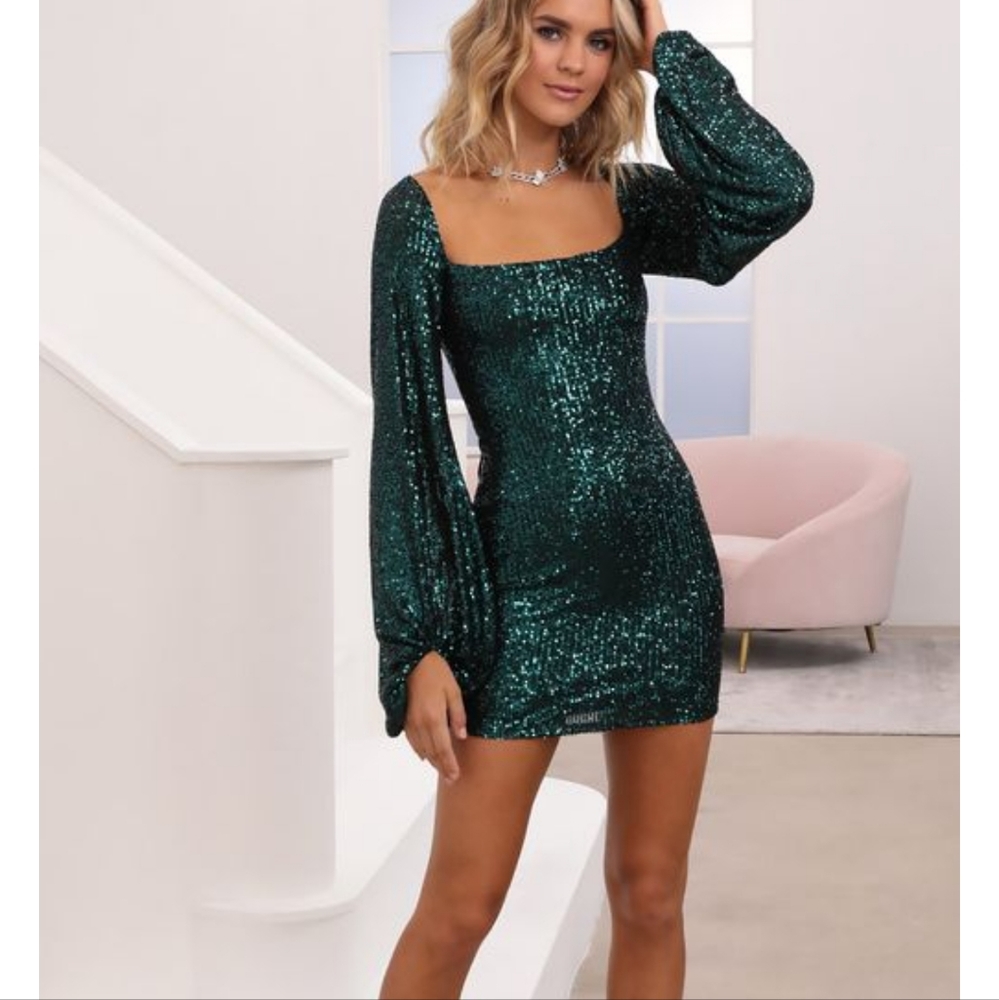 Green sequin puff sleeve dress